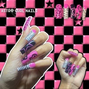 2000s scene queen inspired press-on nail set